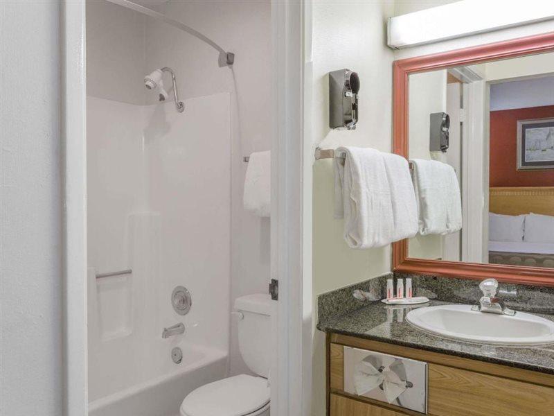 Country Inn & Suites By Radisson, Vallejo Napa Valley, Ca Екстериор снимка