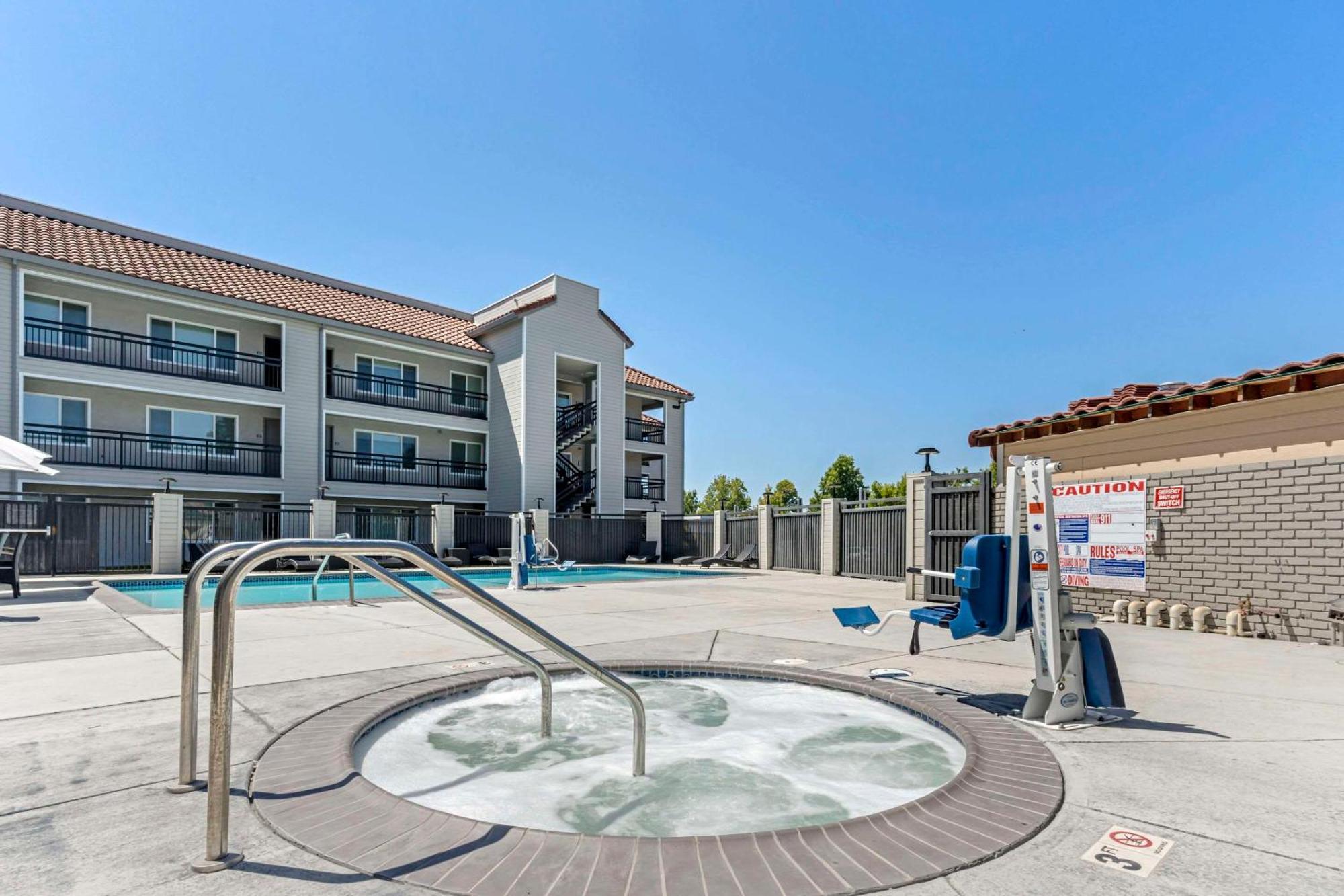 Country Inn & Suites By Radisson, Vallejo Napa Valley, Ca Екстериор снимка